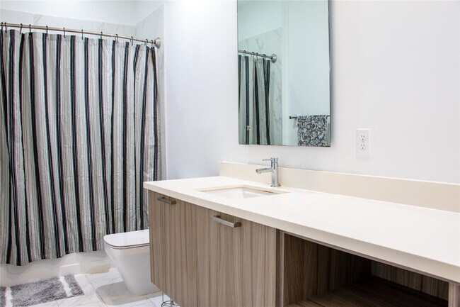 Foto del edificio - 1025 NE 18th Ave