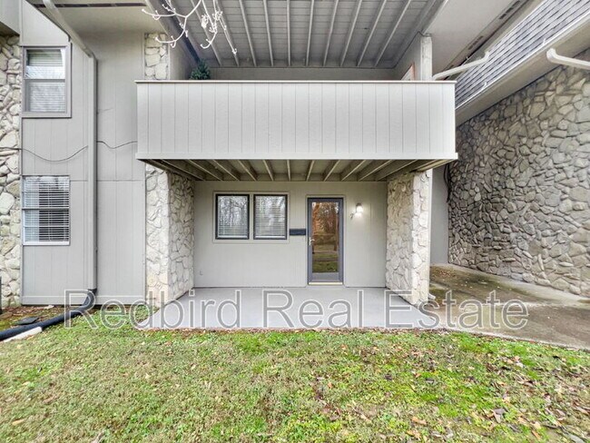 Foto del edificio - 2929 Selena Dr