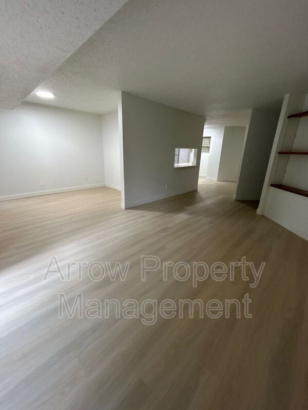 Foto del edificio - 205 E Arbor Ave
