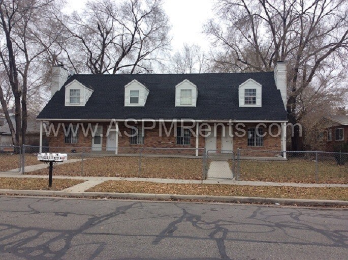 Primary Photo - 227 E Kensington Ave