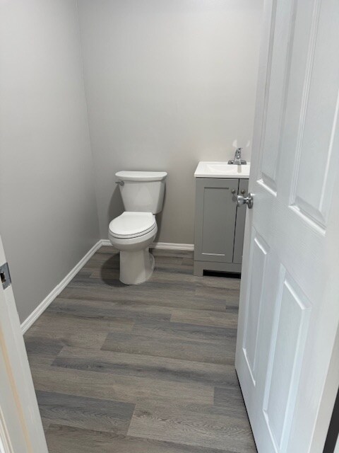 Building Photo - 113 NE Lincoln Cir N