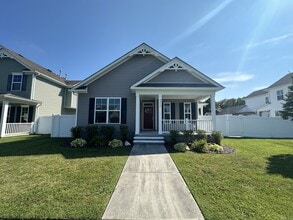 Building Photo - 2212 Martlet Ln
