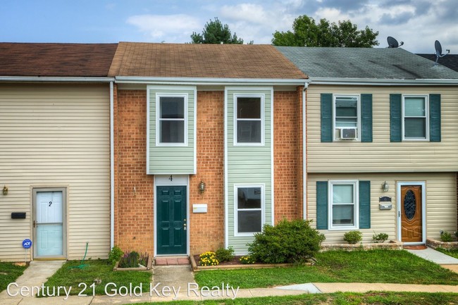 Building Photo - 3 br, 1.5 bath House - 4 Sailboat Circle
