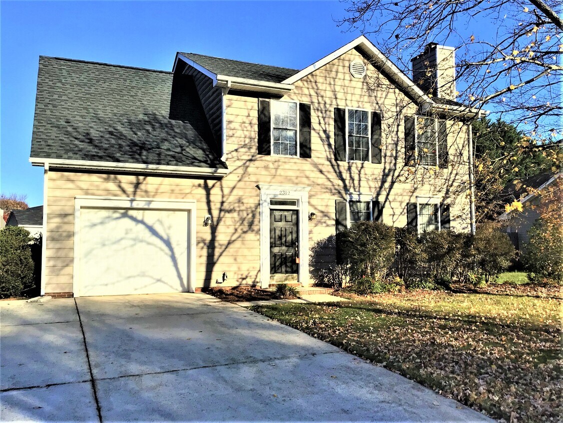 Primary Photo - 2312 Meadow Gate Drive