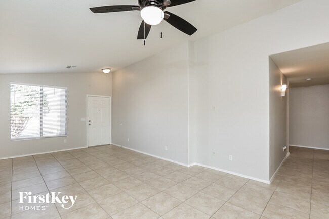 Building Photo - 3621 N 105th Dr