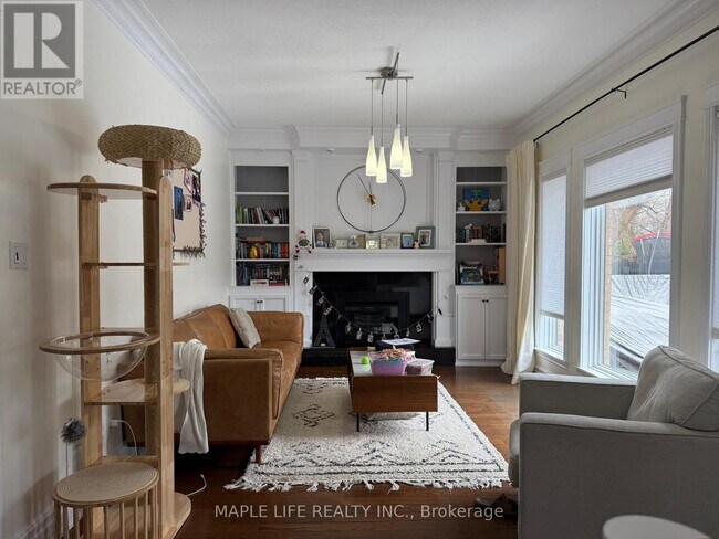 Photo du bâtiment - 624 Amberwood Crescent