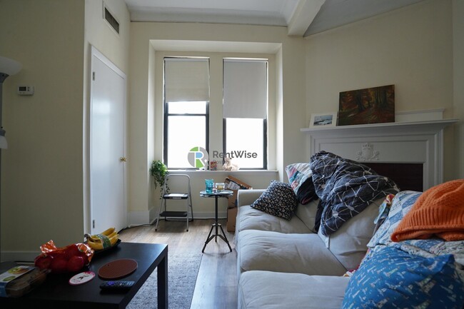 Photo - 62 Boylston St Apartment