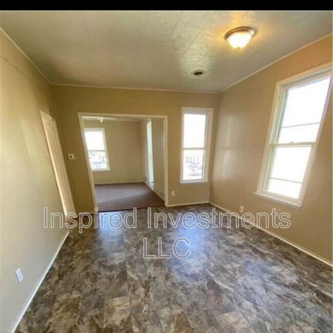 Foto del edificio - 131 W 13th St