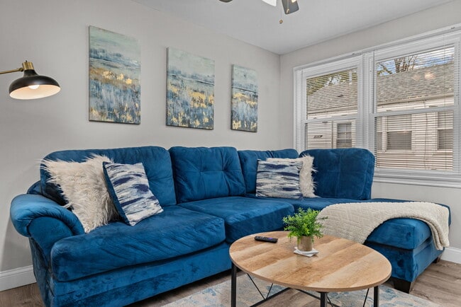 Foto del edificio - 6620 Wise Ave