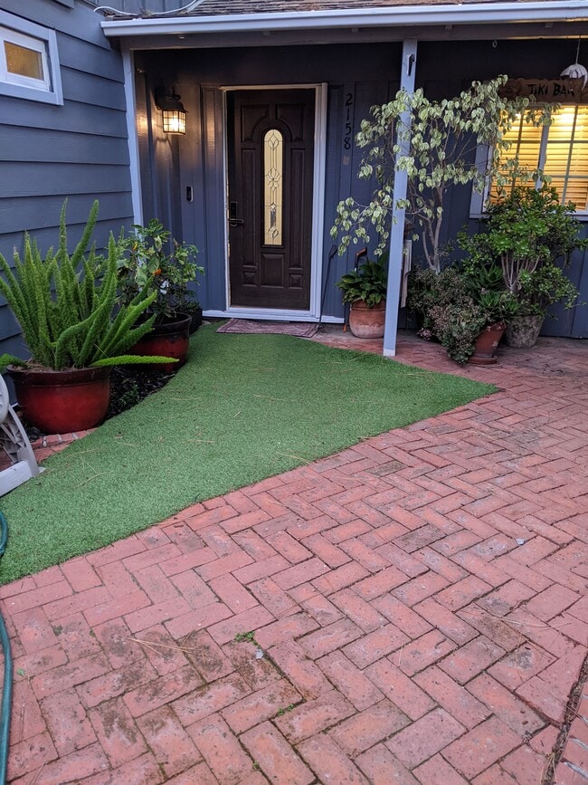 Building Photo - 2158 Balboa Ave