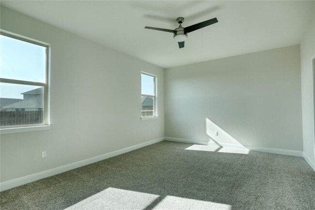 Building Photo - 18013 Curio Dr