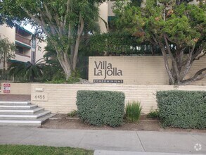 Building Photo - 6455 La Jolla Blvd