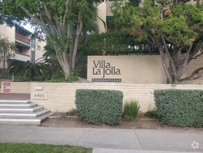 Building Photo - 6455 La Jolla Blvd