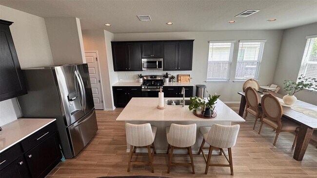 Building Photo - 112 Tranchet Dr
