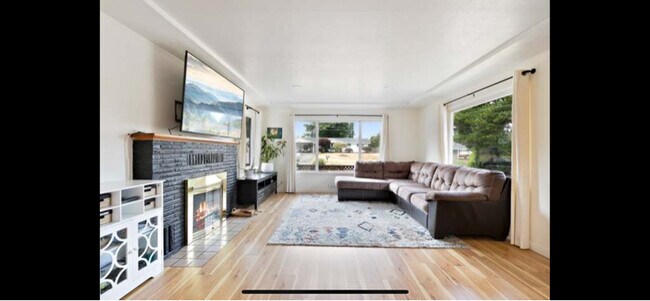 Foto del edificio - 7803 50th Ave E