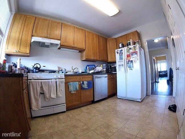 Foto del edificio - 1511 W Irving Park Rd