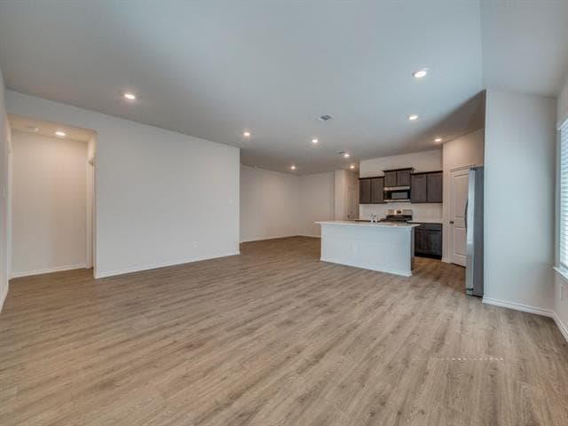 Building Photo - 3925 Limestone Blf Dr