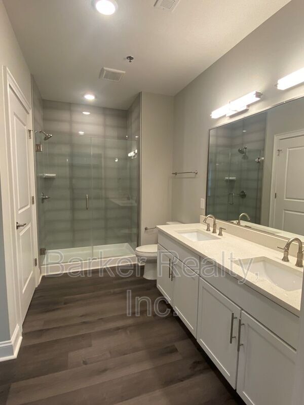 Foto del edificio - 414 S White St