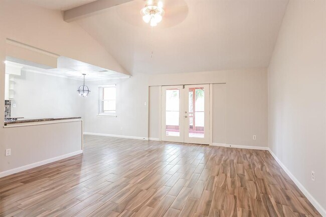 Foto del edificio - 11419 Hillcroft St