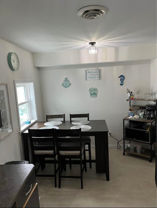 Foto principal - 414 W Burk Ave