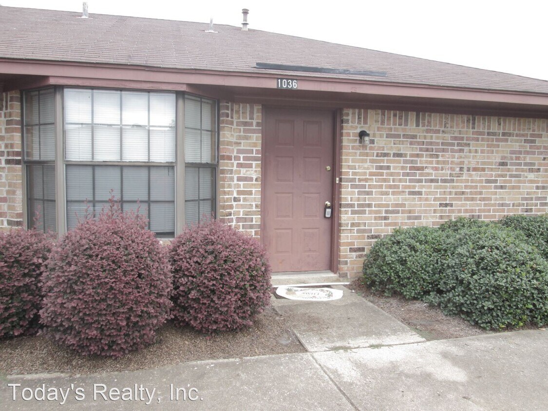 Primary Photo - 2 br, 1 bath House - 1038 Sybil Drive