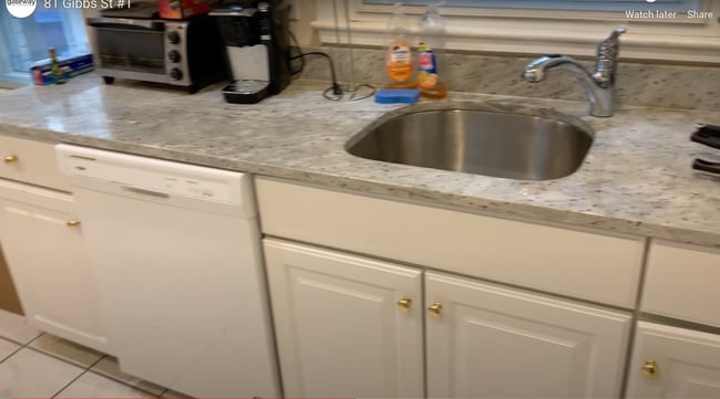 Building Photo - Remodeled Duplex! XL Student Friendly Apt!...