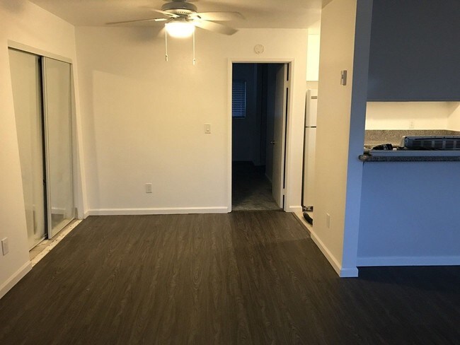 Foto del edificio - 376 Juniper Ave