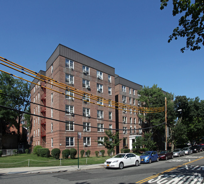 Primary Photo - The Winston Apartments