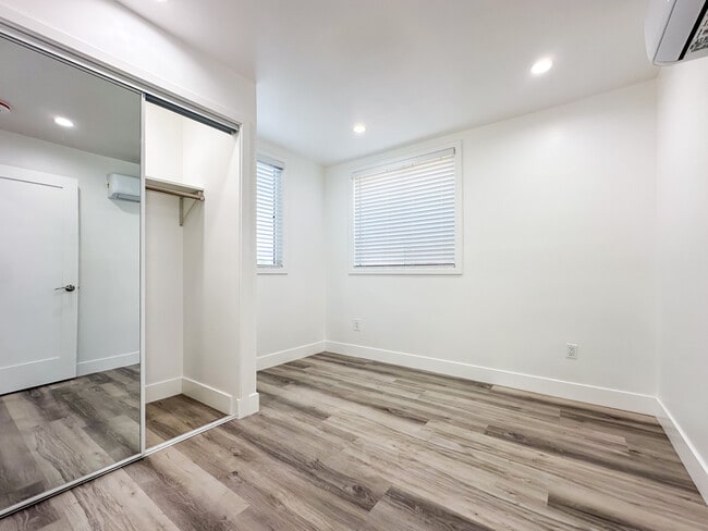 Foto del edificio - 3028 1st St