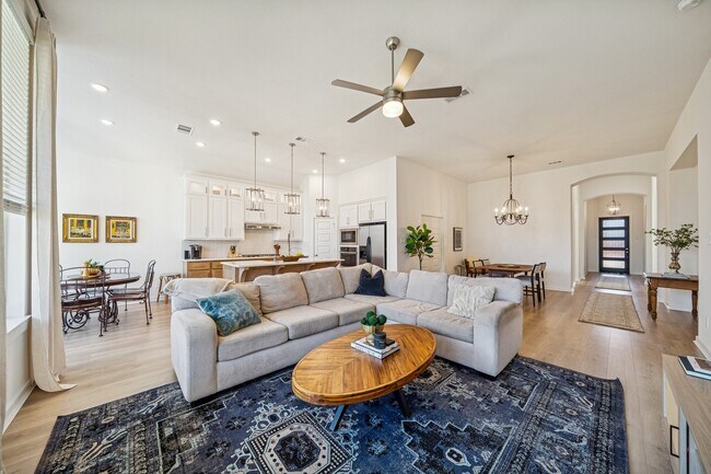 Foto del edificio - 30207 Gold Finch Pl
