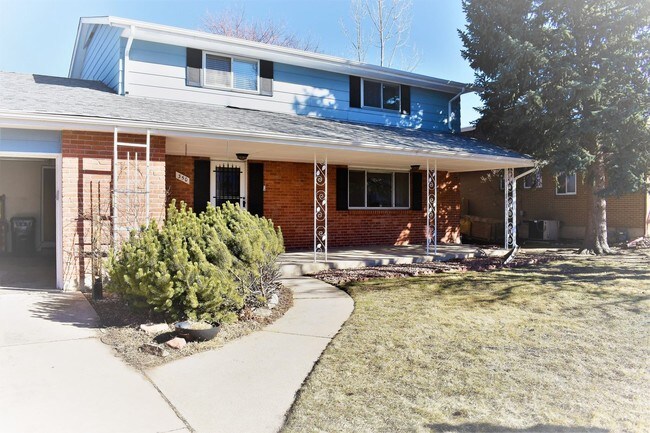 Building Photo - 4 br, 3 bath House - 350 Seminole Dr.