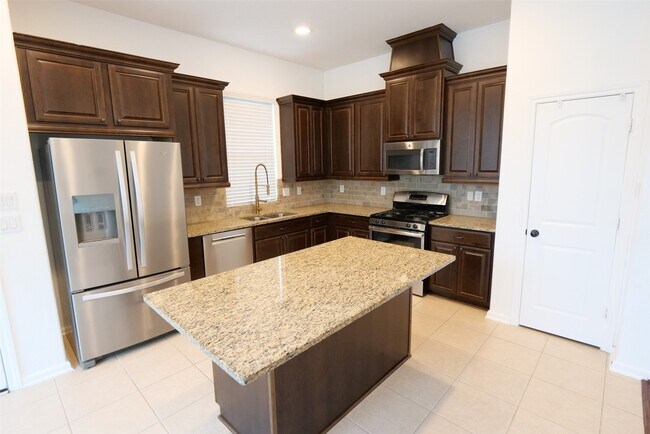 Foto del edificio - 12211 Stellano Ln