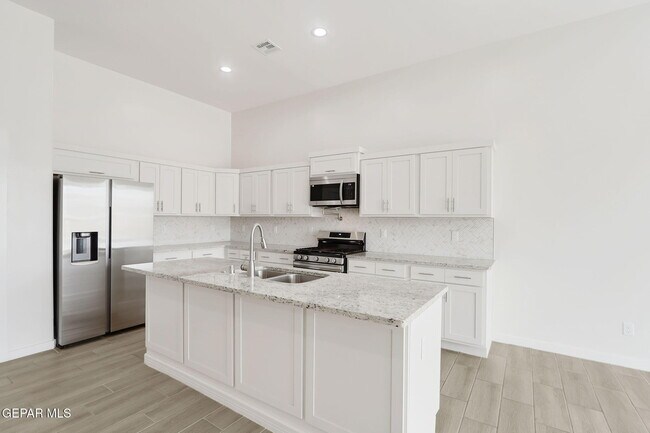 Foto del edificio - 12604 Cody Kyle CT