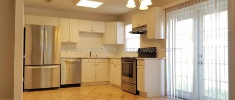 Foto del edificio - 1517 Kelby Rd