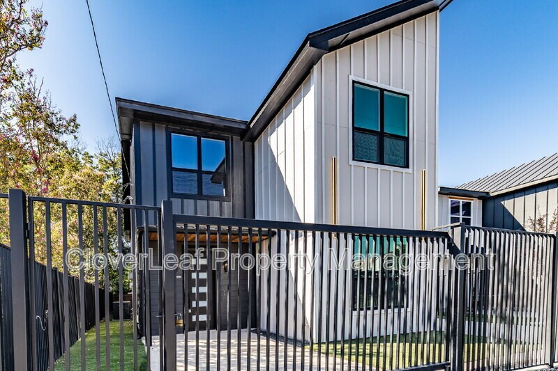 Foto principal - 414 Montana St