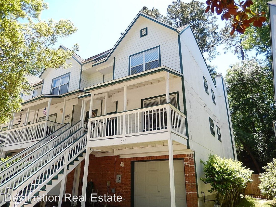 Primary Photo - 2 br, 2.5 bath House - 533 Collinsford Road