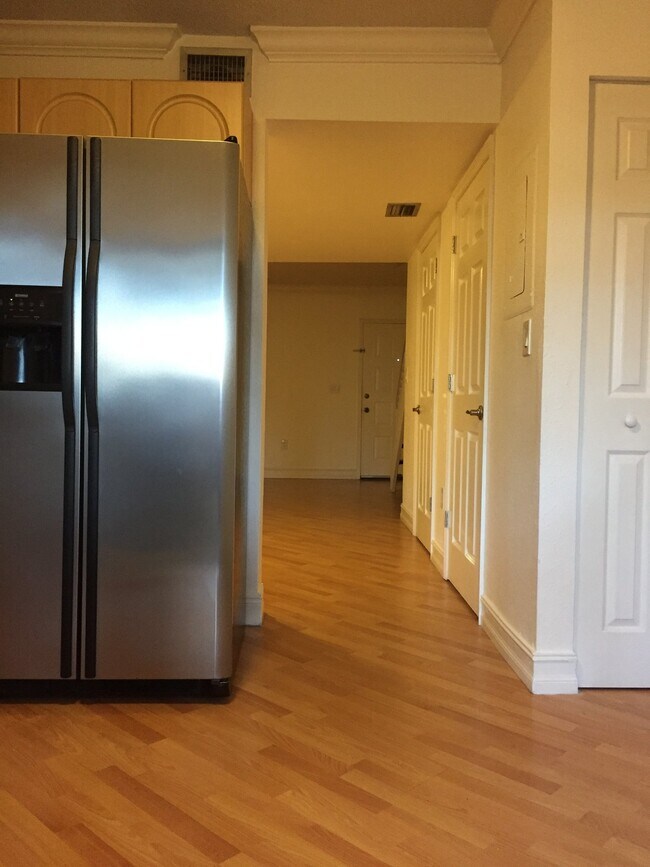 Foto del edificio - 541 NW 82nd Ct