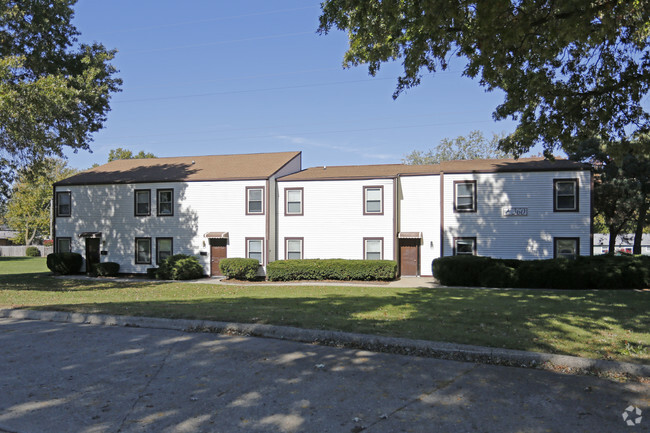 Prairie Hills Apartments - Decatur, IL | Apartments.com