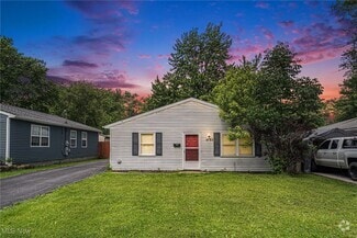 Building Photo - 1492 Ansonia Ave