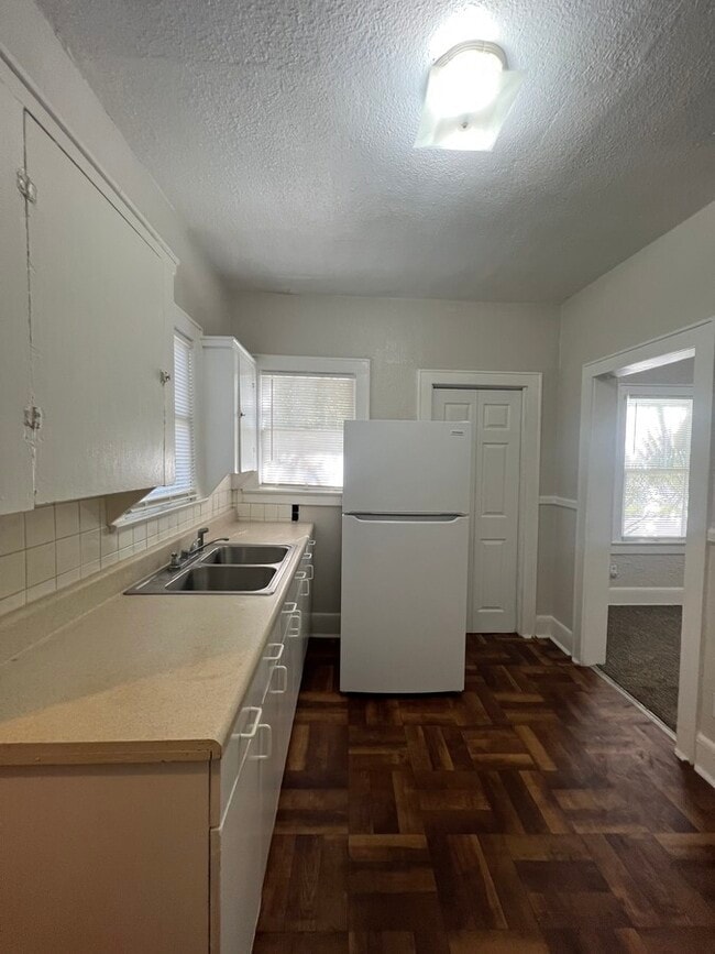 Foto del edificio - 3503 Stuart St