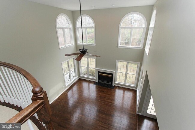 Building Photo - 9116 Tetterton Ave