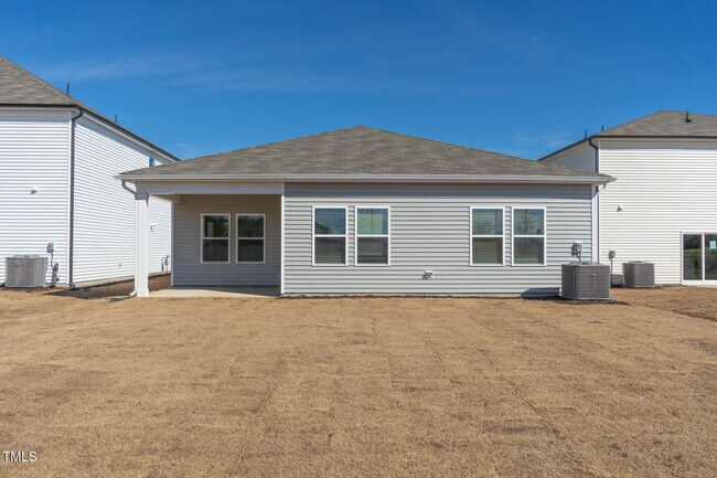 Foto del edificio - 483 White Birch Ln