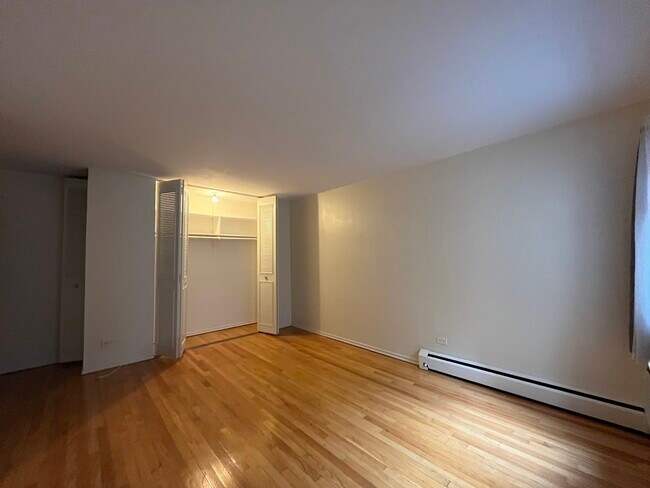 Foto del edificio - 736 W Buena Ave