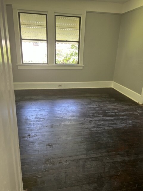 Building Photo - 408 4th St