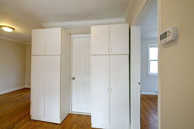 Foto del edificio - 10022 Brunett Ave