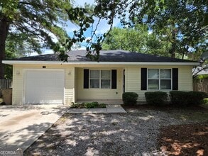 Building Photo - 146 John Glenn Dr