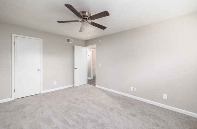 Building Photo - 1810 Willmore St Unit B