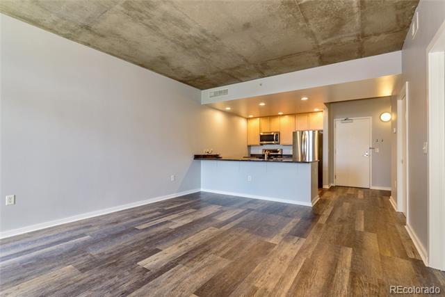 Foto del edificio - 275 S Harrison St