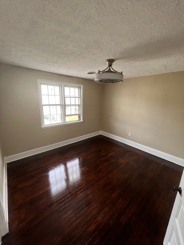 6401 Walnut St, Woodlawn, MD 21207 House Rental in Woodlawn, MD