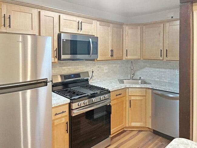 Foto del edificio - 2 Bed in Henrico Neighborhood